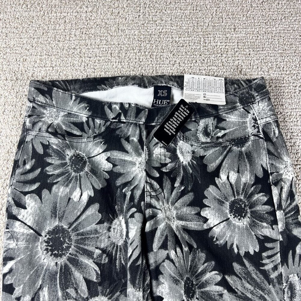 Hue Skimmer Floral Denim Leggings Pants Black White Women’s Size XS - Picture 2 of 7